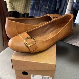 Eurosoft Women's Tan Flats with Buckle
